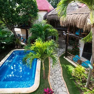 Uolis Nah Hotel Tulum